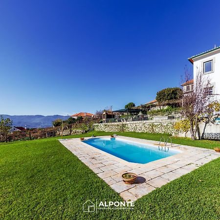 Desassossego Suites Moncao Luaran gambar